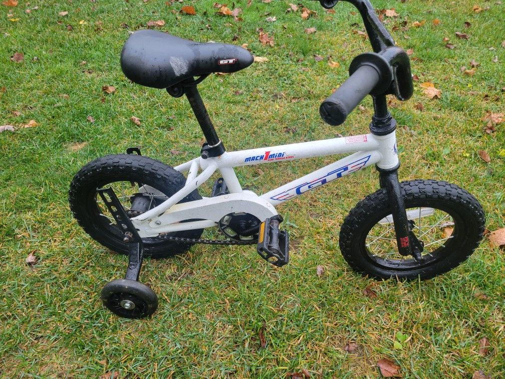 Gt Mach 1 12 Inch Bmx Bike With Training Wheels