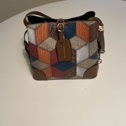 Woven’’purse