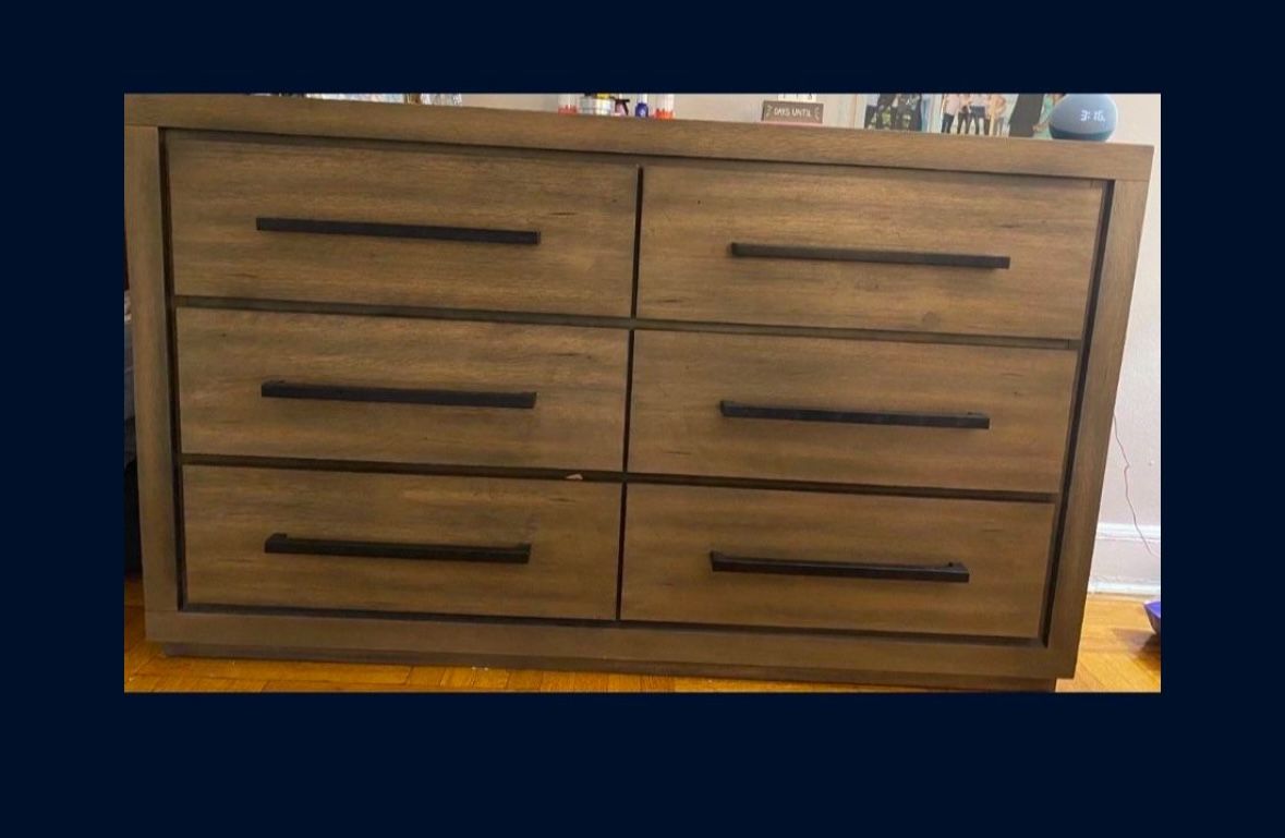 Dresser