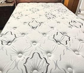 Queen Mattress and Box Spring