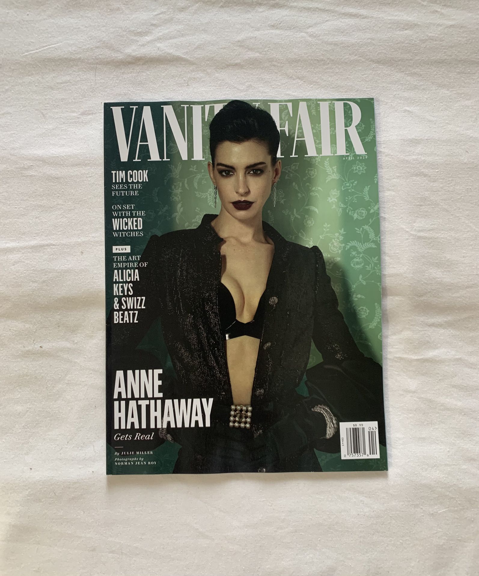 Vanity Fair Anna Hathaway “Gets Real” Issue April 2024 Magazine