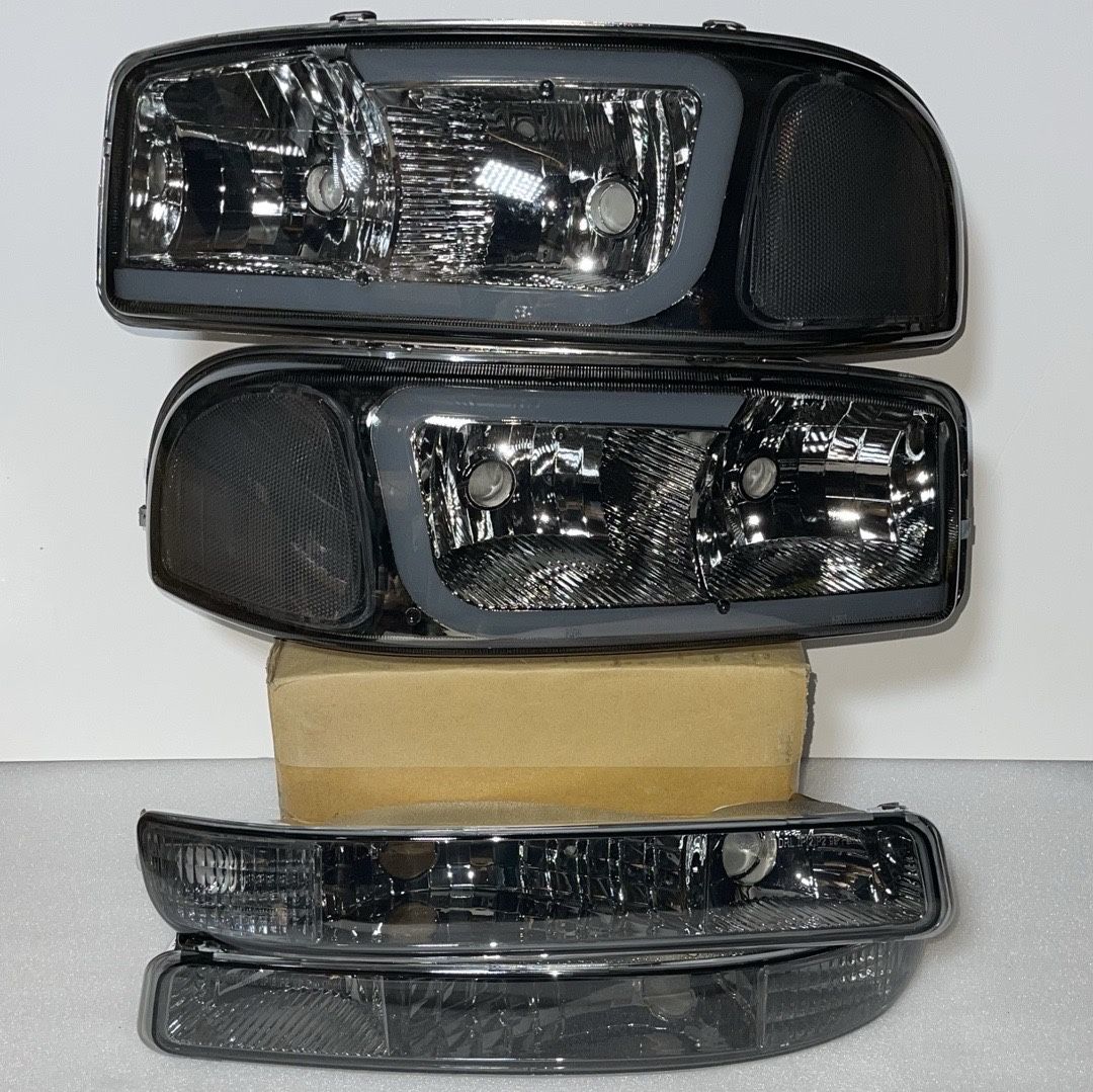 GMC Sierra / Yukon LED Smoked Headlights for 1999 to 2006