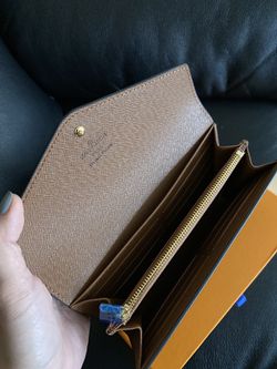Louis Vuitton Mini Lin wallet for Sale in Des Plaines, IL - OfferUp