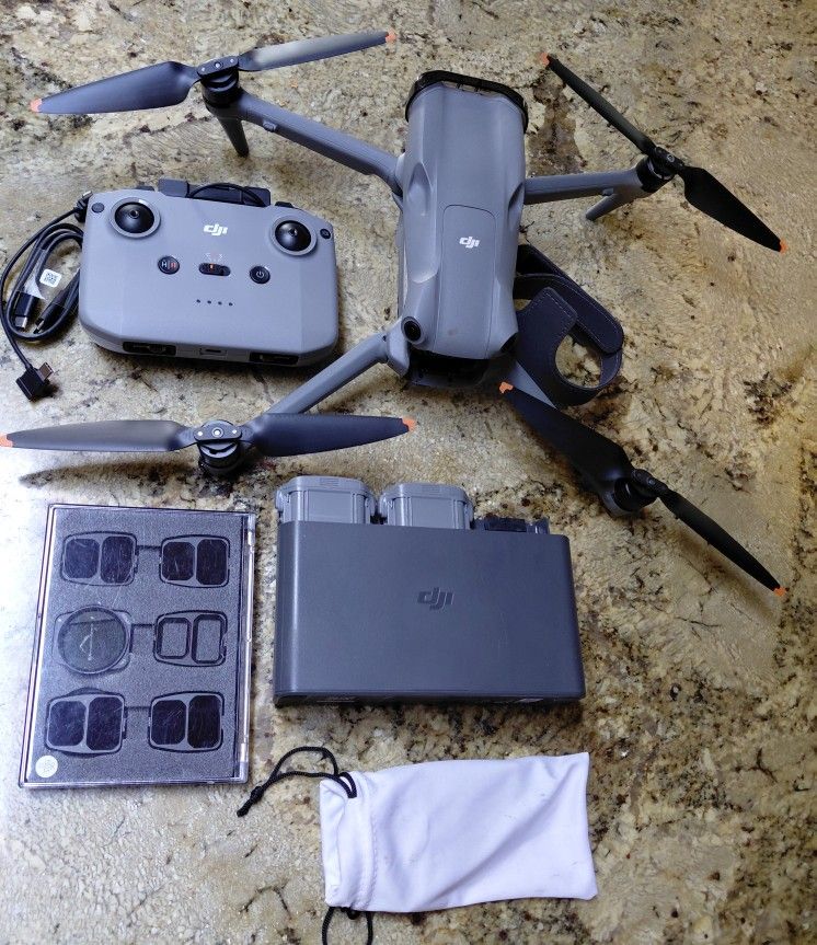 Mint DJI Air 3 W Fly More +