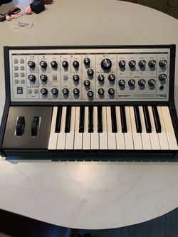 Moog Sub Phatty Bass Synth