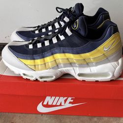 Air Max 95 Size 13 Worn Once. STEAL STEAL