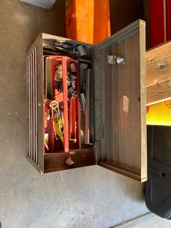 Tool box with random tools