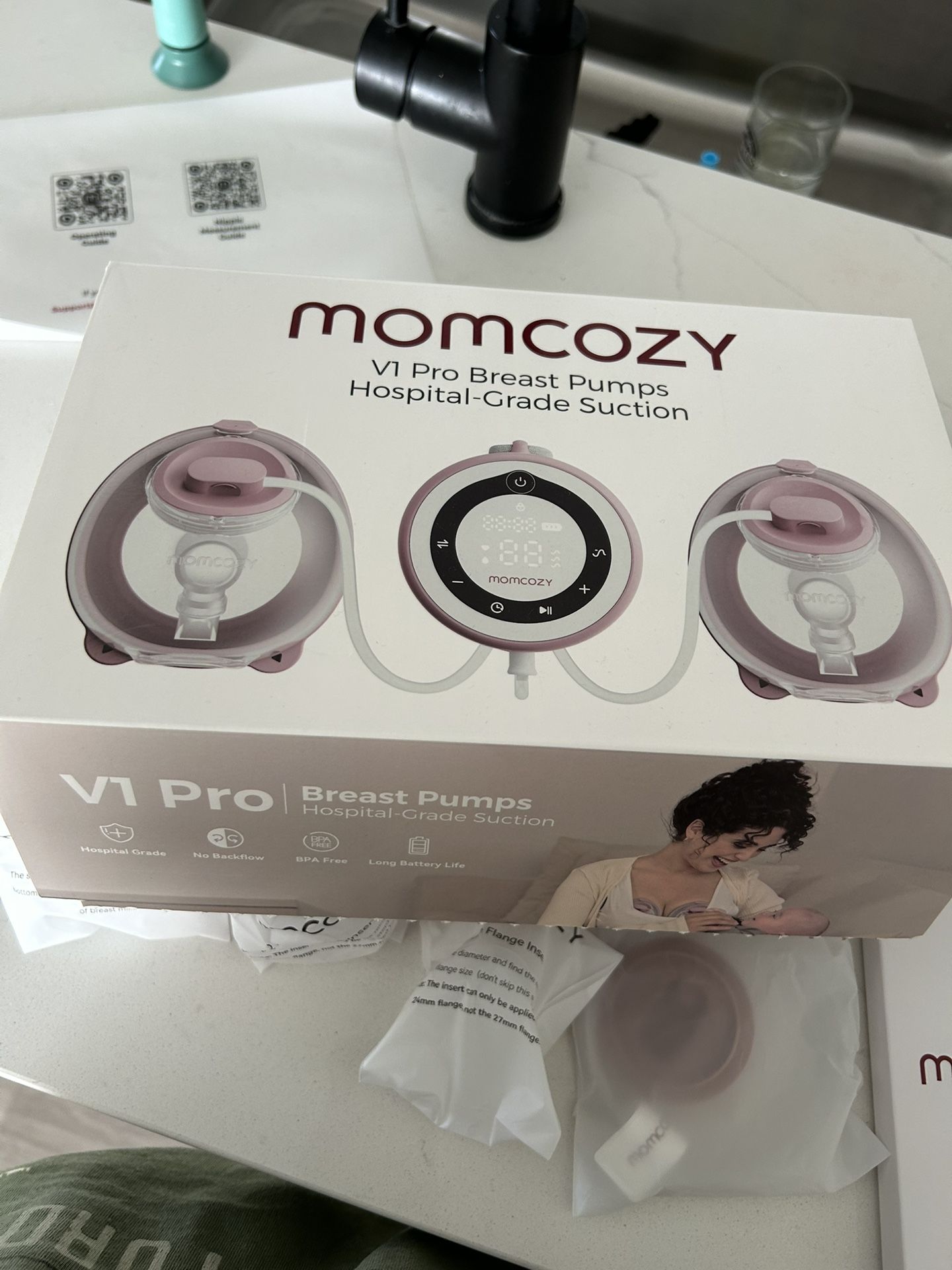 Momcozy V1