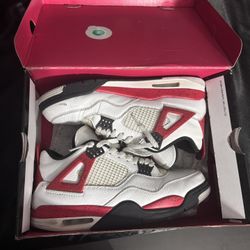 JORDAN 4 RED CEMENTS SIZE 11