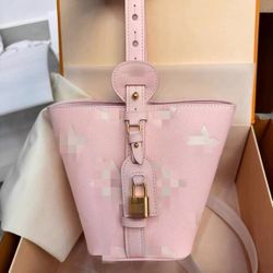 Women's bags, bucket bags