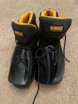 Dewalt size 9 boots