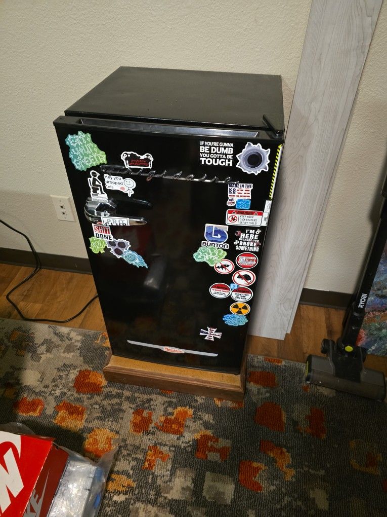 Frigidaire Mini Fridge