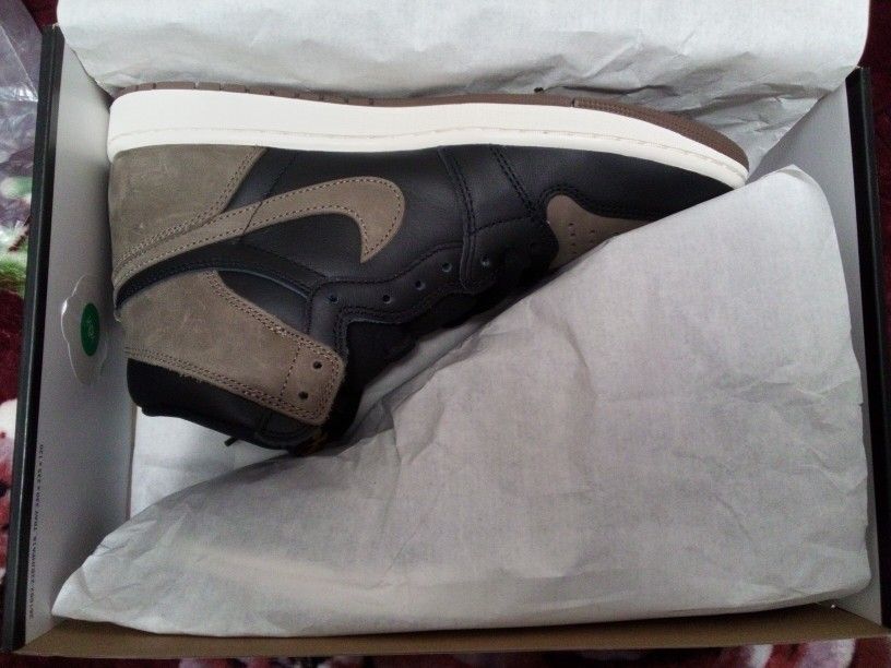 Jordan 1 Palomino Size 10.5