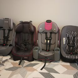 Carseat para niña $60 cada uno