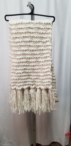 Cream knit scarf