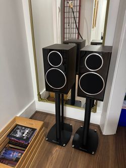 Wharfedale Diamond 225 speakers