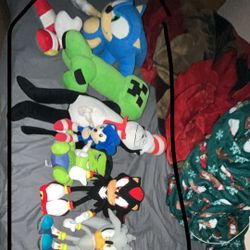 Plushies ( READ DESCRIPTION)