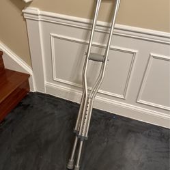 Crutches 