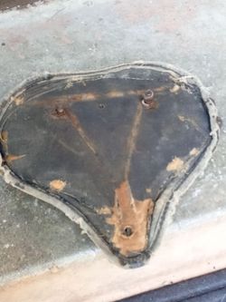 1956 bicycle seat off a wards  hathorn includes seat post & shim for frame have the old top & original LA license plate