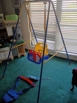 Baby/Toddler Swing & Jumper - Like new!