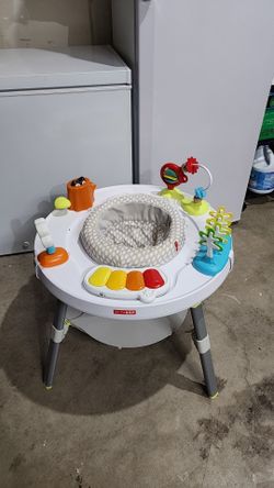 Skip Hop Activity Center