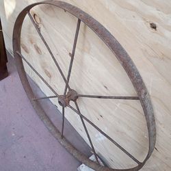 Wagon Wheel Cast Iron 23" W