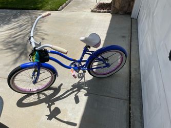 Girls Huffy Beach Cruiser Bike For Sale!