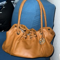 Michael Kors Astor Hobo