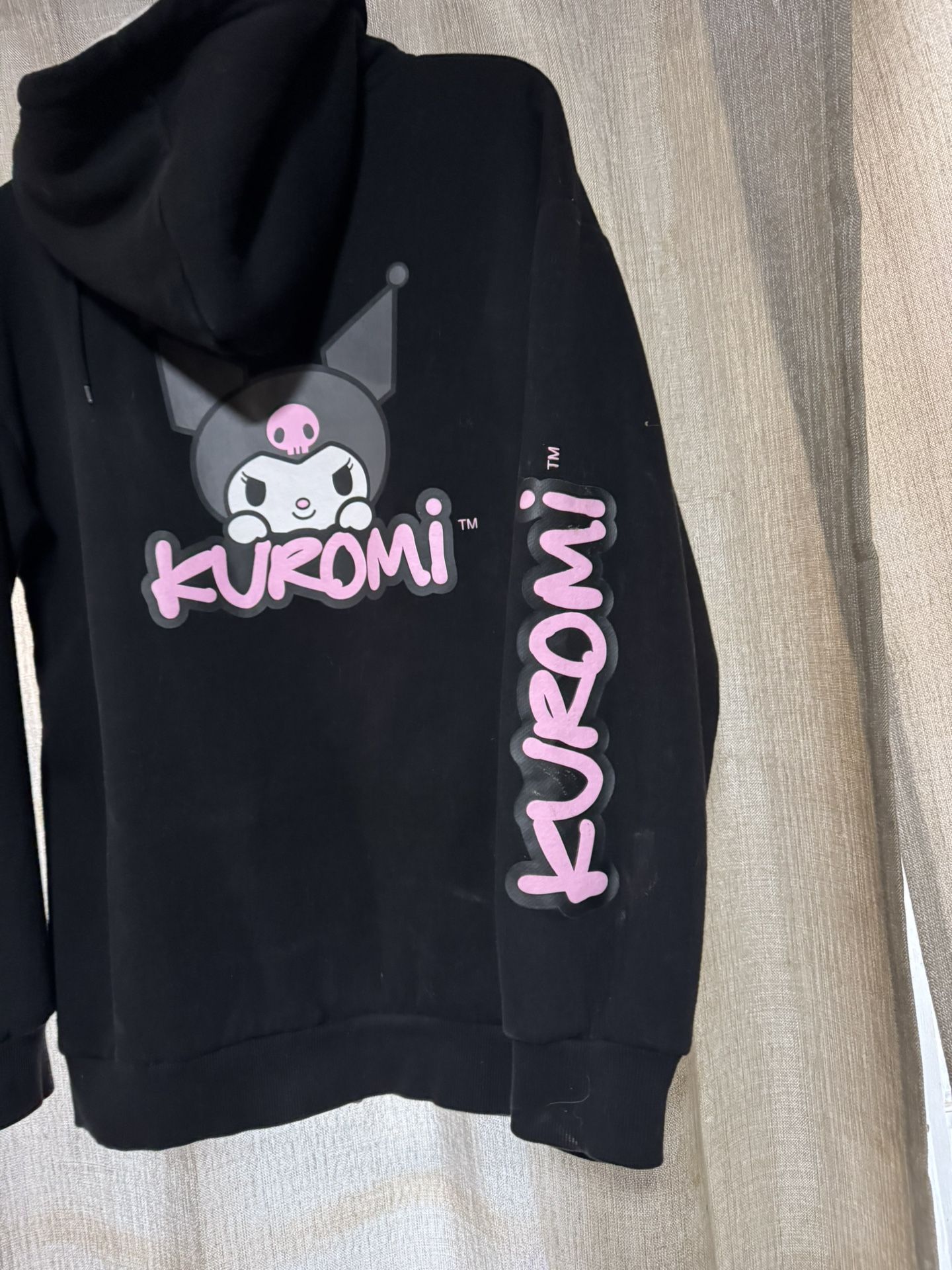 KUROMI HOODIE SIZE L