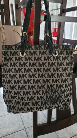 Mk purse