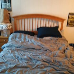 Queen Size Bedroom Set