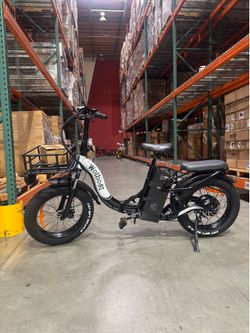 Electric bicycle with a range of more than 100 miles