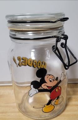 ☆☆☆Walt Disney Company Mickey Mouse Cookies!Glass Clamp Lid Canister Jar 1/2 Gal