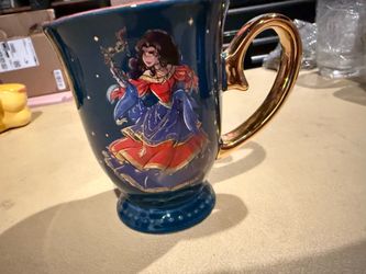 Esmeralda Mug