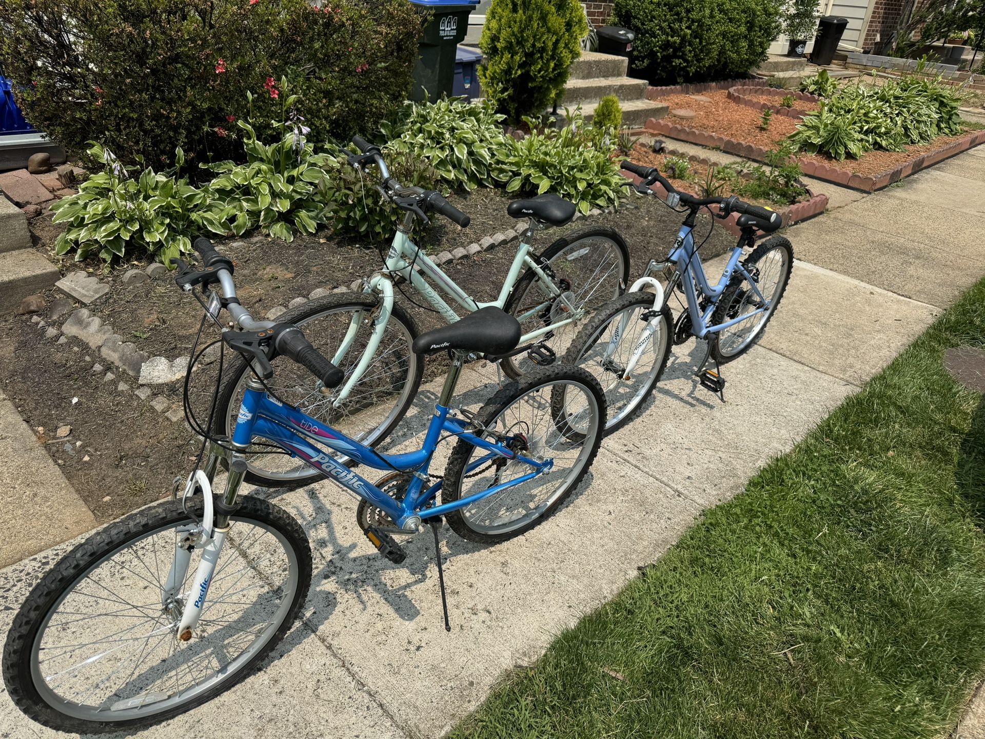 🚲 3 Bikes – Adult & Kids – Just Need Minor Fixes