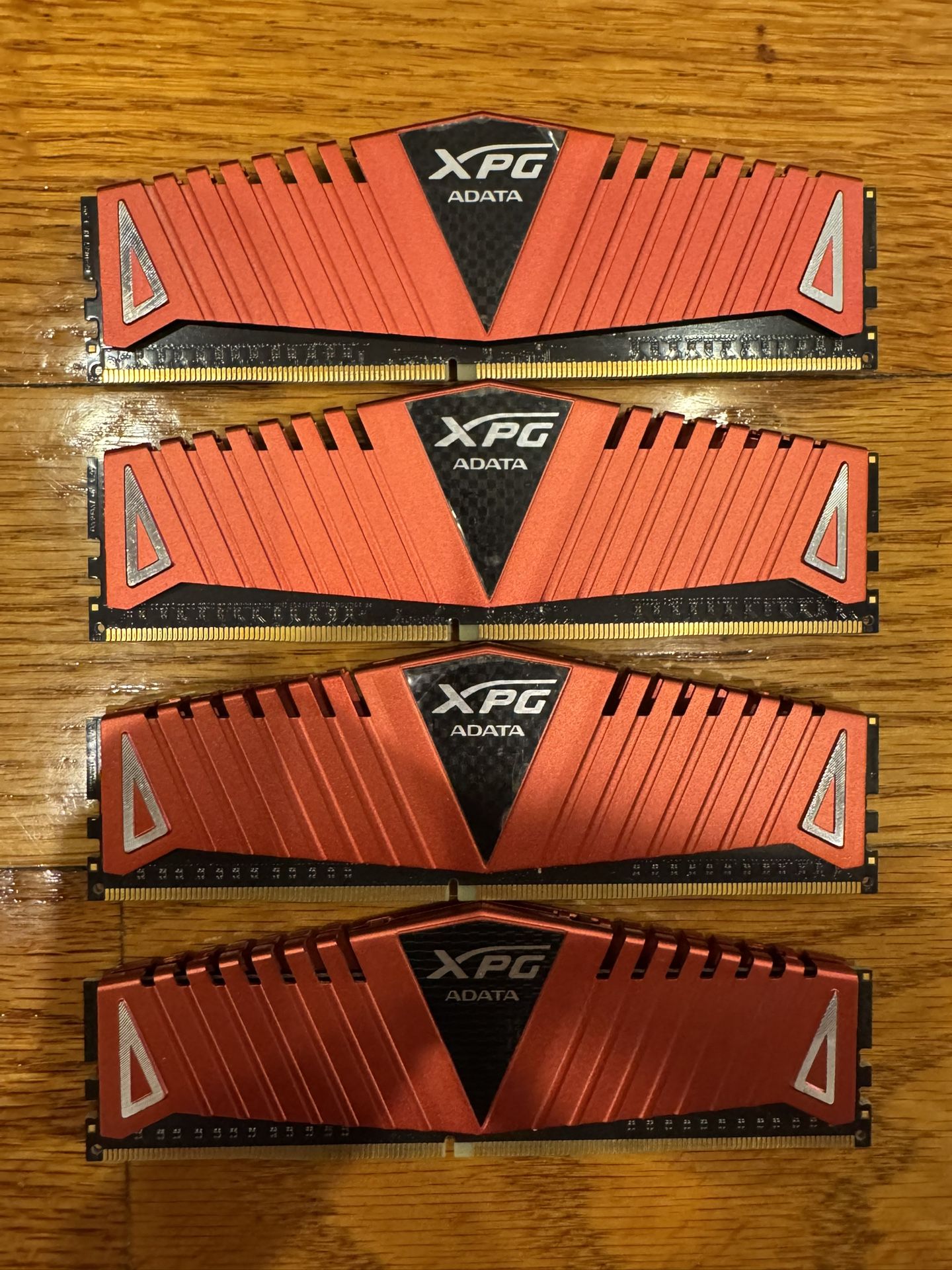 XPG Adata 16GB (4x4gb) DDR4 Ram 2400mhz for gaming/desktop