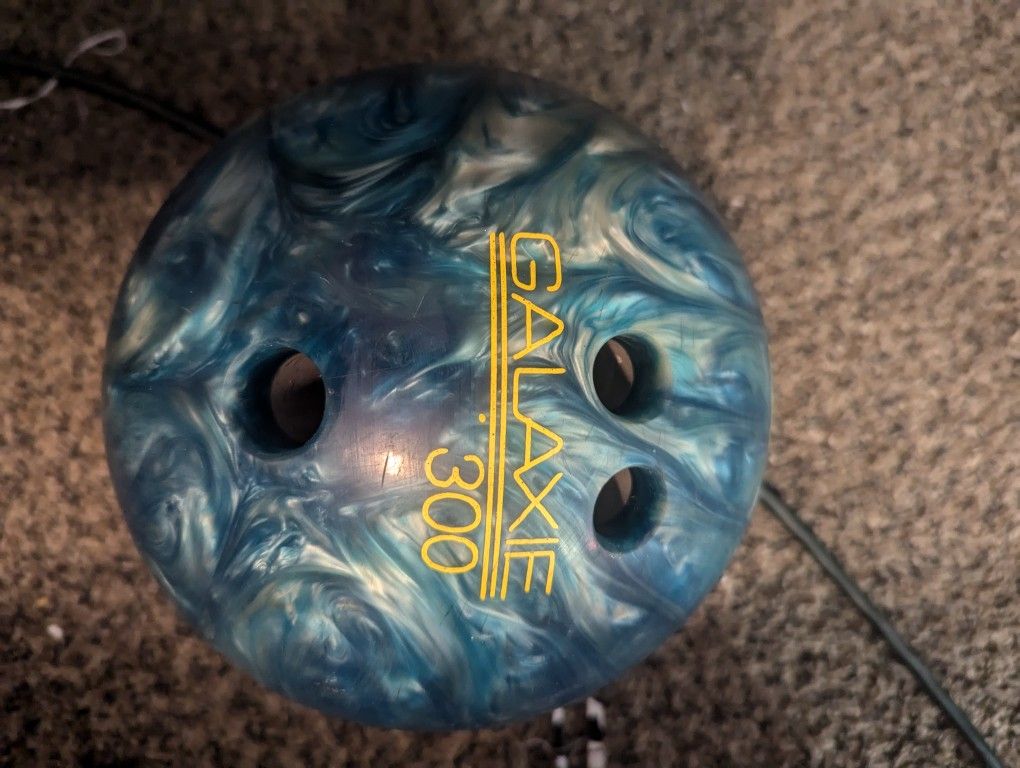 Galaxie 300 Bowling Ball