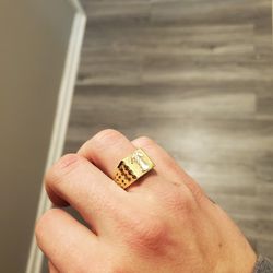 10k Gold T ring