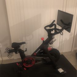 Peloton Bike 