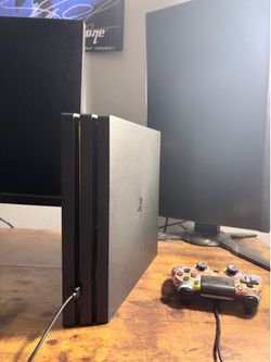 Sony PS4 Pro 1TB (No Cables) + Controller w/ Charging Issue