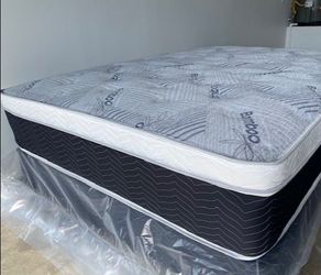 Queen Euro Bamboo Pillow Top!!