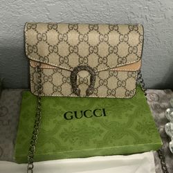Mini GG Interlocking Purse