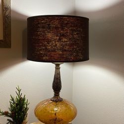 Vintage Mid Century Modern (MCM) Amber Crackle Glass Table Lamp