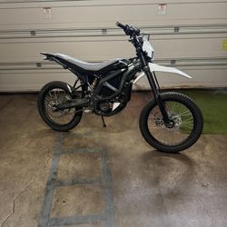 Surron ultra bee 