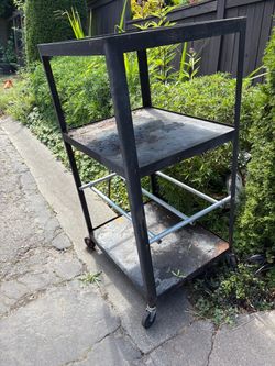 Rolling cart