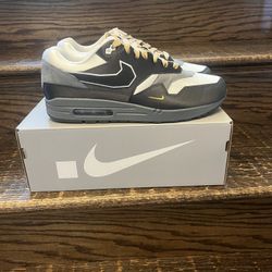 Nike Air Max Low Poly Big Head Mode