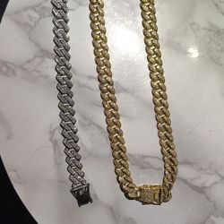 A Chain And Bracelet 