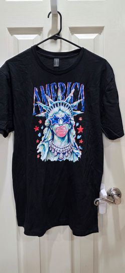 Ladies America Tshirt, Size M, NEW