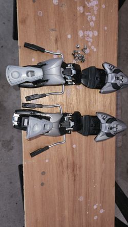 Salomon STH 10 Ski Bindings. 102 Brakes