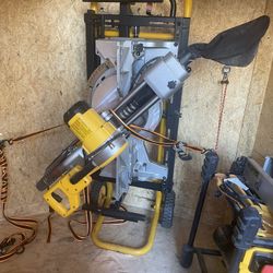 Dewalt Sliding Saw.  